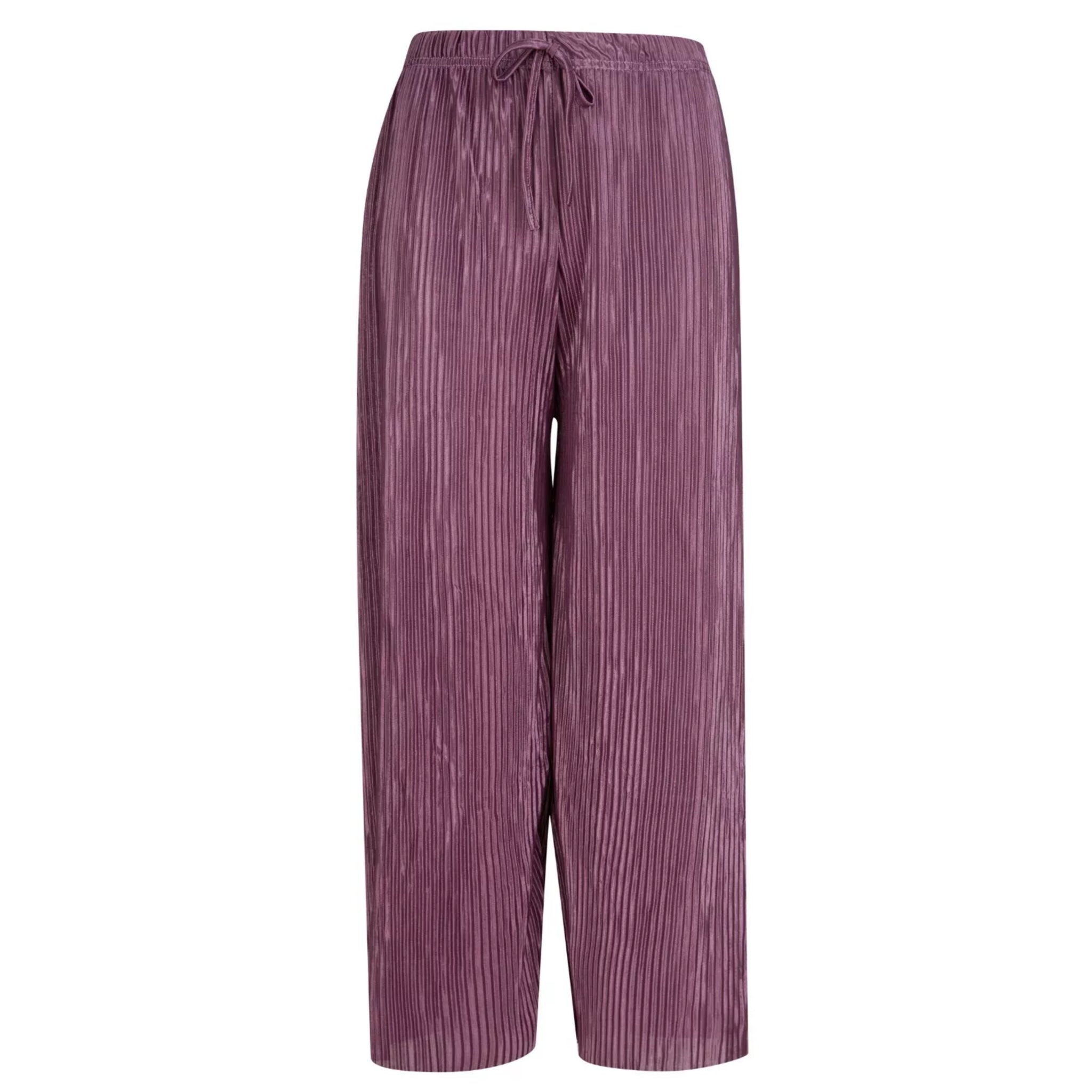 Ladies soft touch cropped trousers in purple plum – lightweight wide leg casual pants with elasticated drawstring waist.
